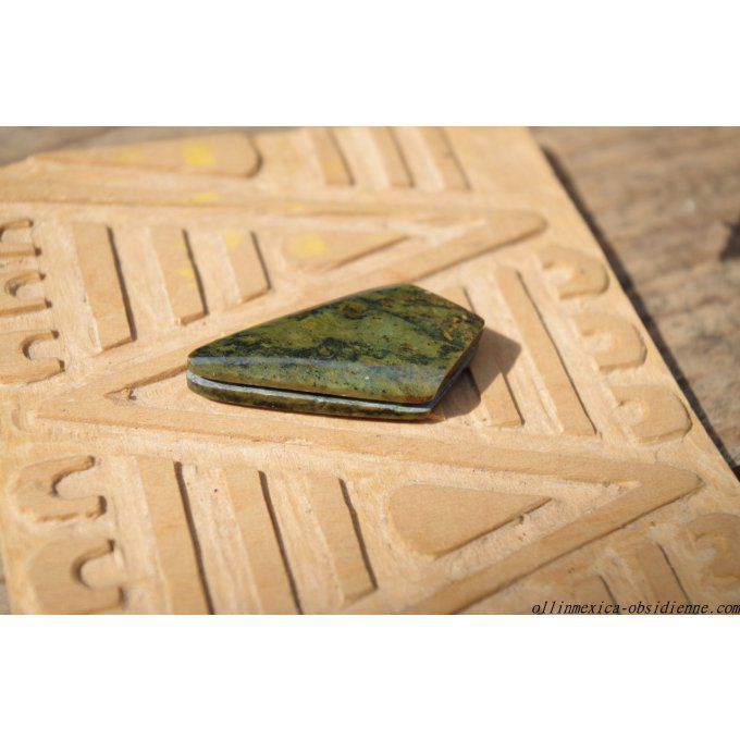 belle Pierre ou cabochon 4cm jade guatémaltèque vert eau qualité AA-1.57' large  precious stone guat