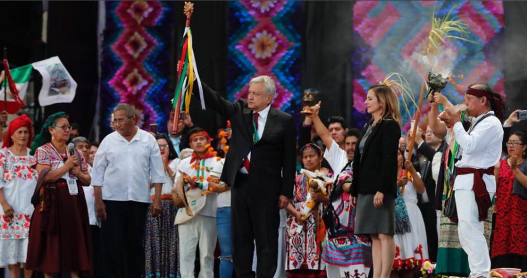 Recordando la Ceremonia tradicional excepcional  en Tenochtitlán por la toma de poder de AMLO