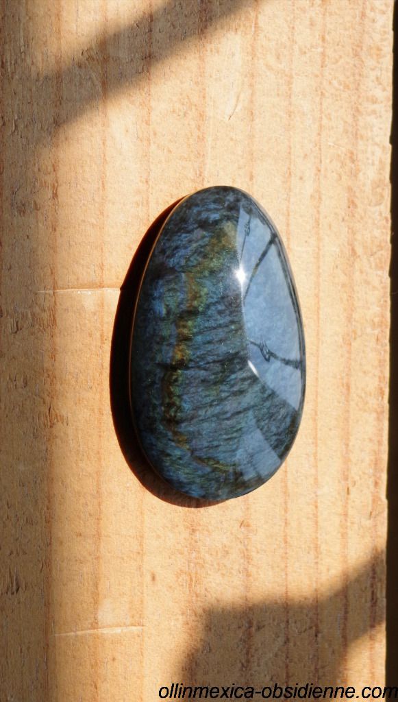 Obsidienne manto Huichol du Mexique AA rare 7cm, mentogochol ou velours