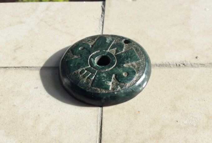 Ollin calendrier Aztèque style Jade Maya symbole prehispanique Pierre ou PENDENTIF  Mexicain 