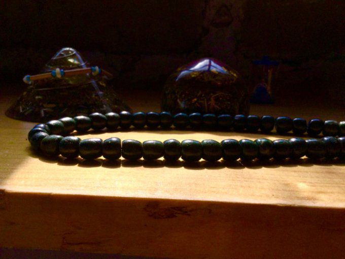 collier Perles de Jade Guatemala vert epinard et bracelet, Guatemalan Jade Maya beads necklace