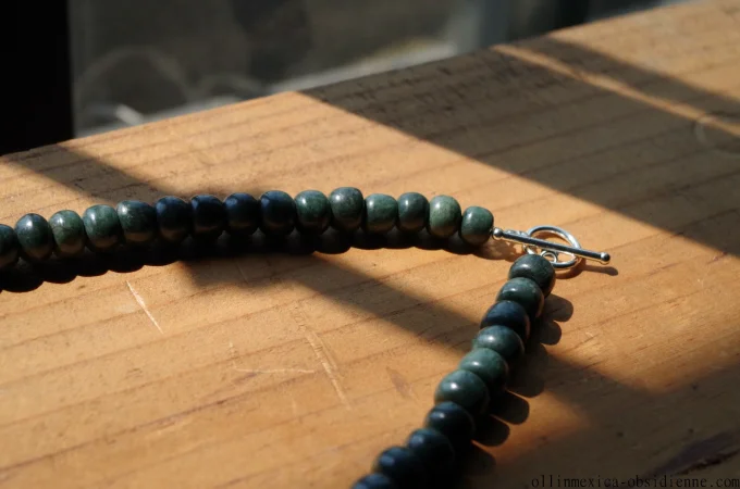 collier Perles de Jade Guatemala croissantes + bracelet / Guatemalan Jade Maya beads necklace