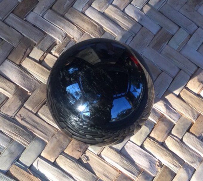 Grande Sphère sculptée en obsidienne naturelle du Mexique 12cm/4.72" Boule de cristal 