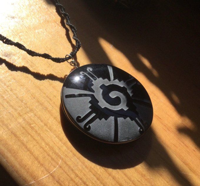 Pendentif Maya Pierre Hunab ku YIN YANG obsidienne Mexique symbole amérindien prehispanique