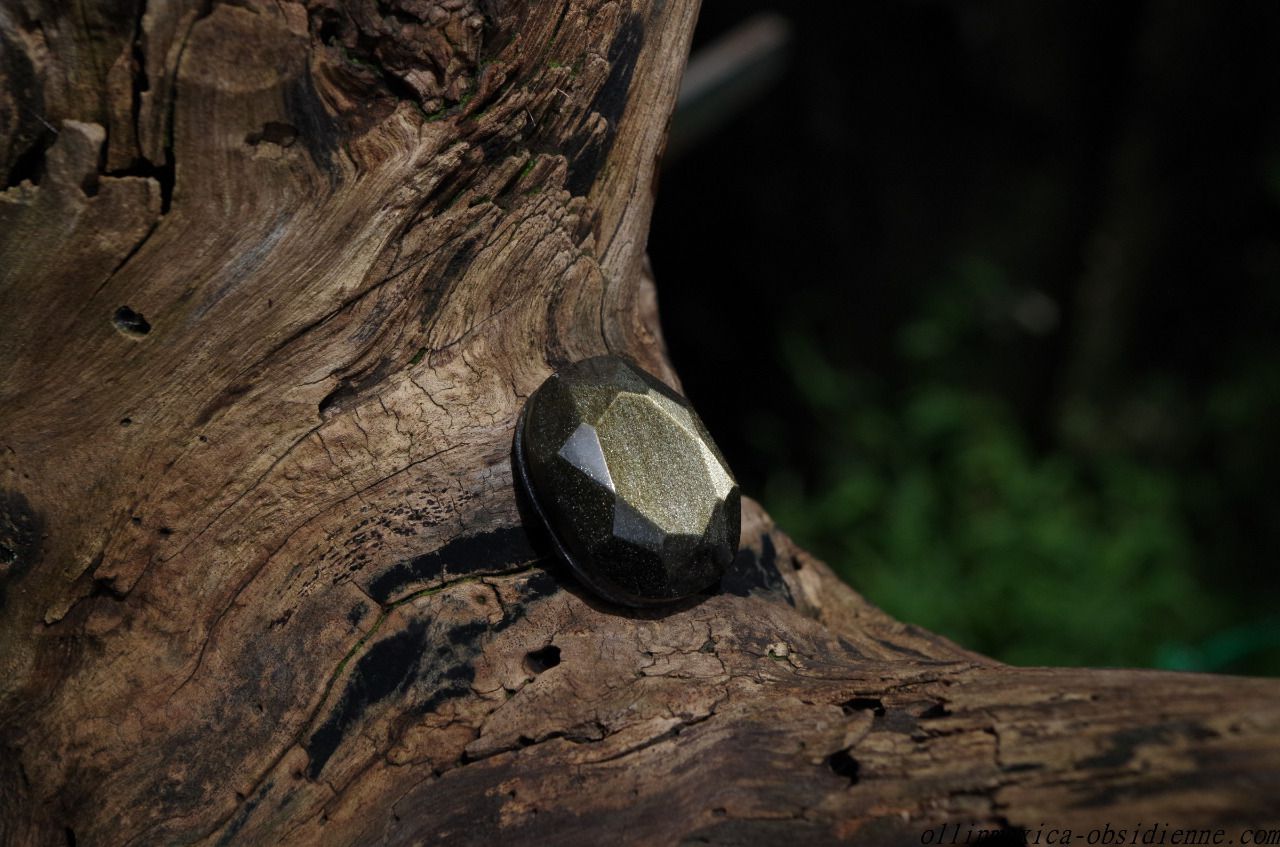 Beau Cabochon rainuré obsidienne dorée Mexique facettée 4cm,fourniture pierre cristal volcan, bijou,