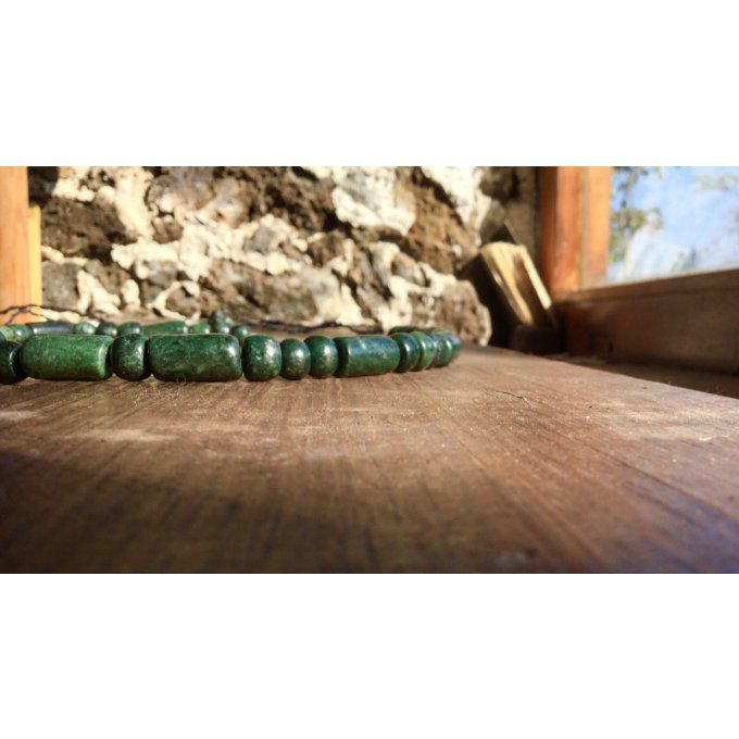 collier Perles de Jade Guatemala vert epinard, bracelet parure