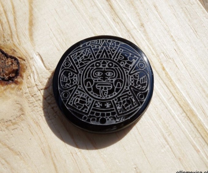 Ollin pendentif Mexicain calendrier Aztèque obsidienne  du Mexique symbole Ancien collier de perles 