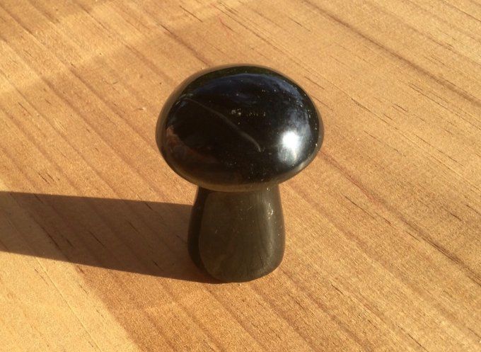 Champignon de massage bâton taillé en obsidienne , puissante énergie libératrice purificatrice