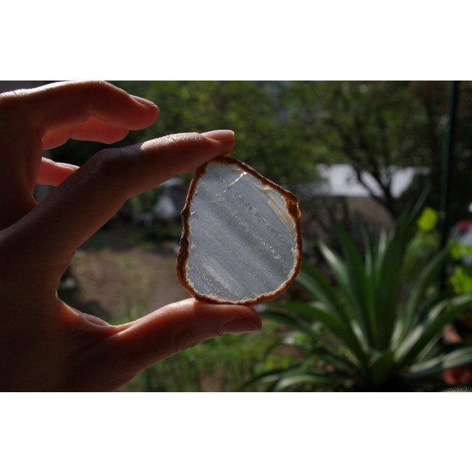 Tranche d'Agate naturelles et colorées transparente marron quartz,bleu,blanche pierre fine géode