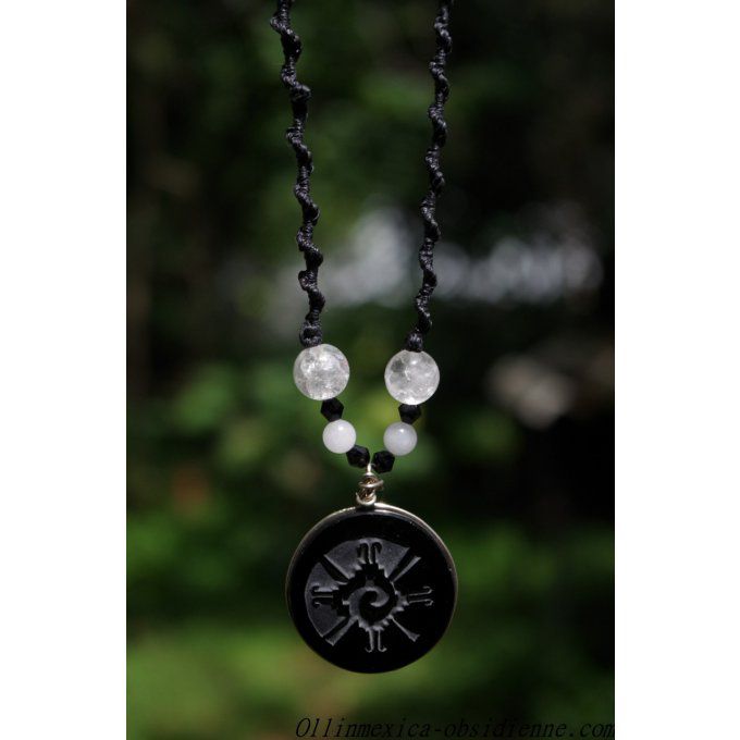 Pierre Yin Yang obsidienne noire manto huichol reflets verts pendentif ou cabochon