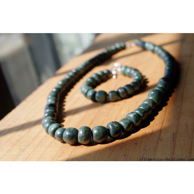 collier Perles de Jade Guatemala vert epinard et bracelet, Guatemalan Jade Maya beads necklace