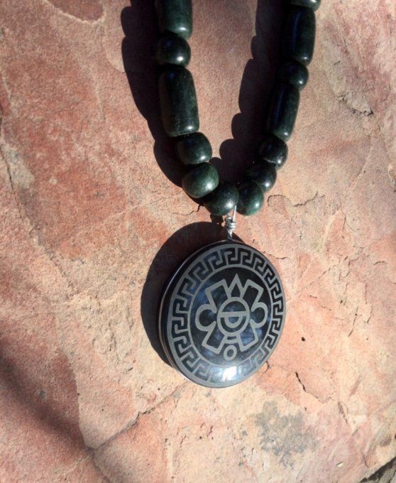 Ollin pendentif Mexicain calendrier Aztèque obsidienne  du Mexique symbole Ancien