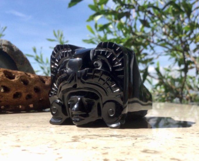 Pipe cérémonie  pierre sculptée obsidienne du MExique Guerrier Jaguar-collection