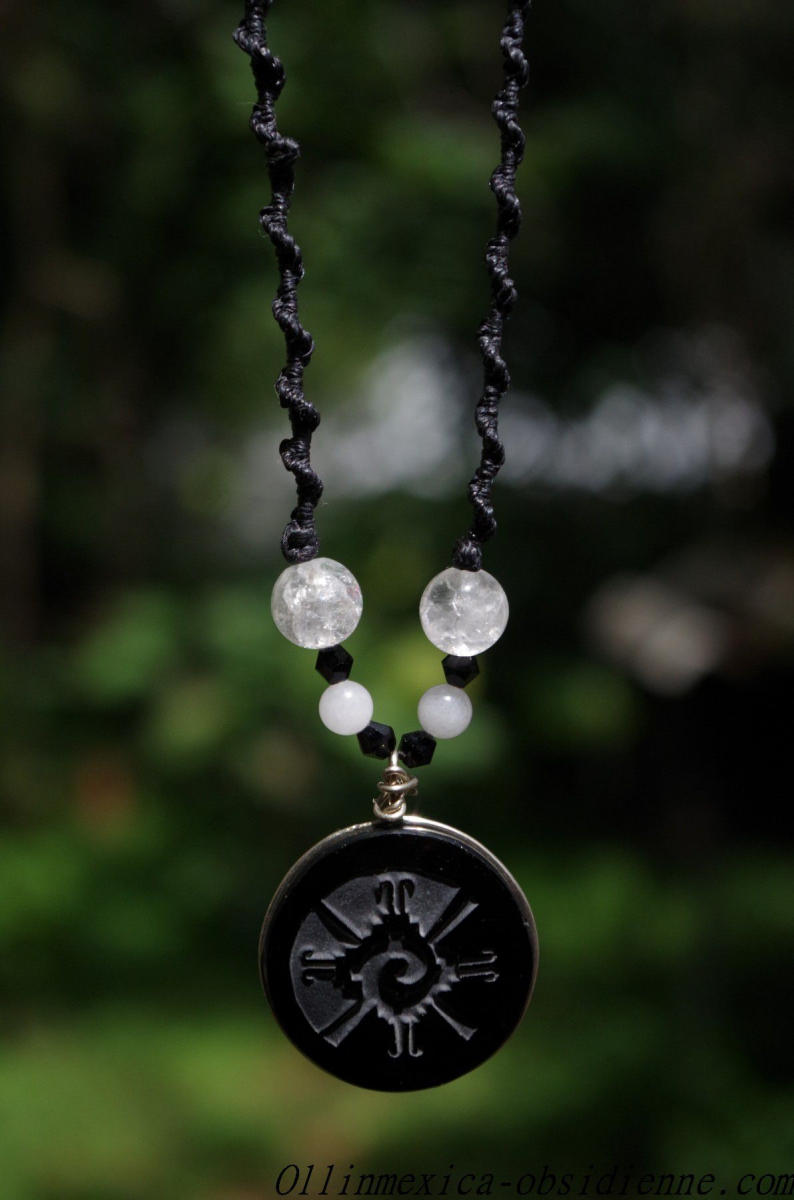 Bijou Hunak Ku Maya, collier personnalisé en pierre fine obsidienne Mexique